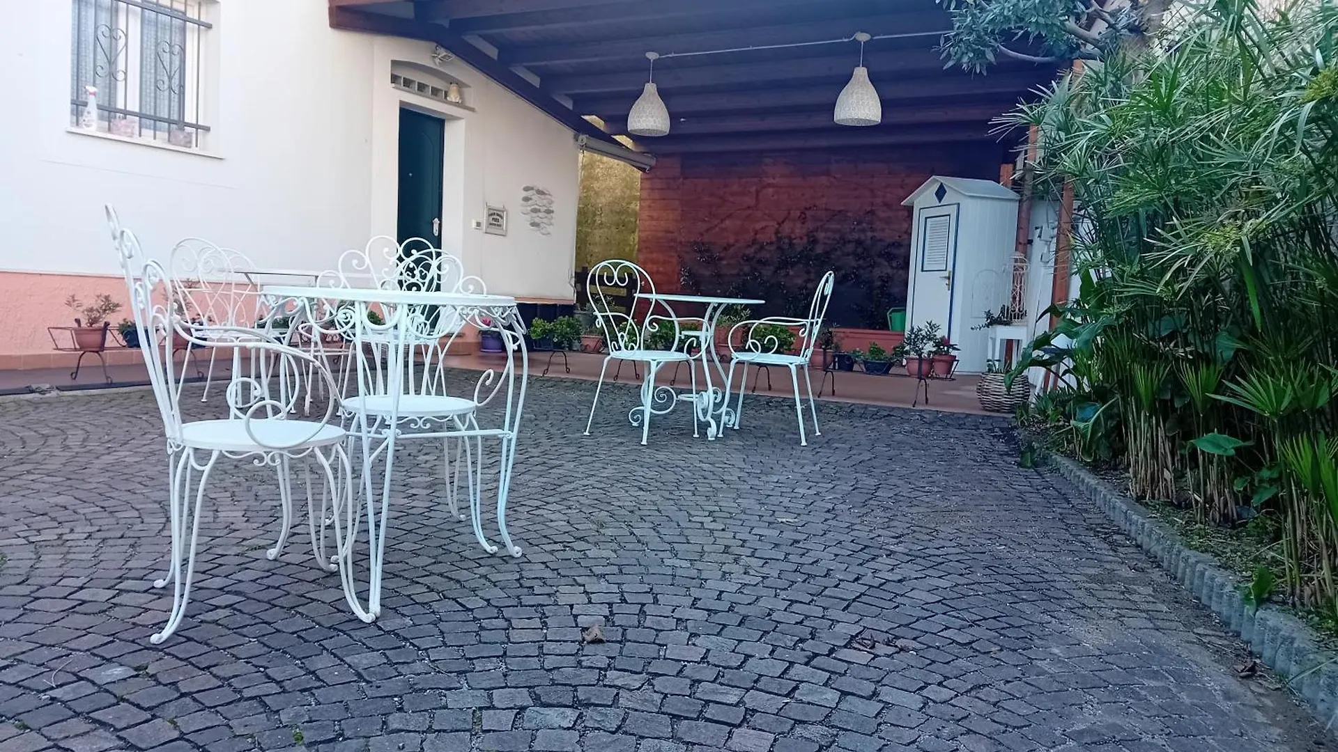 B&B Ai Tre Archi Spotorno Italy