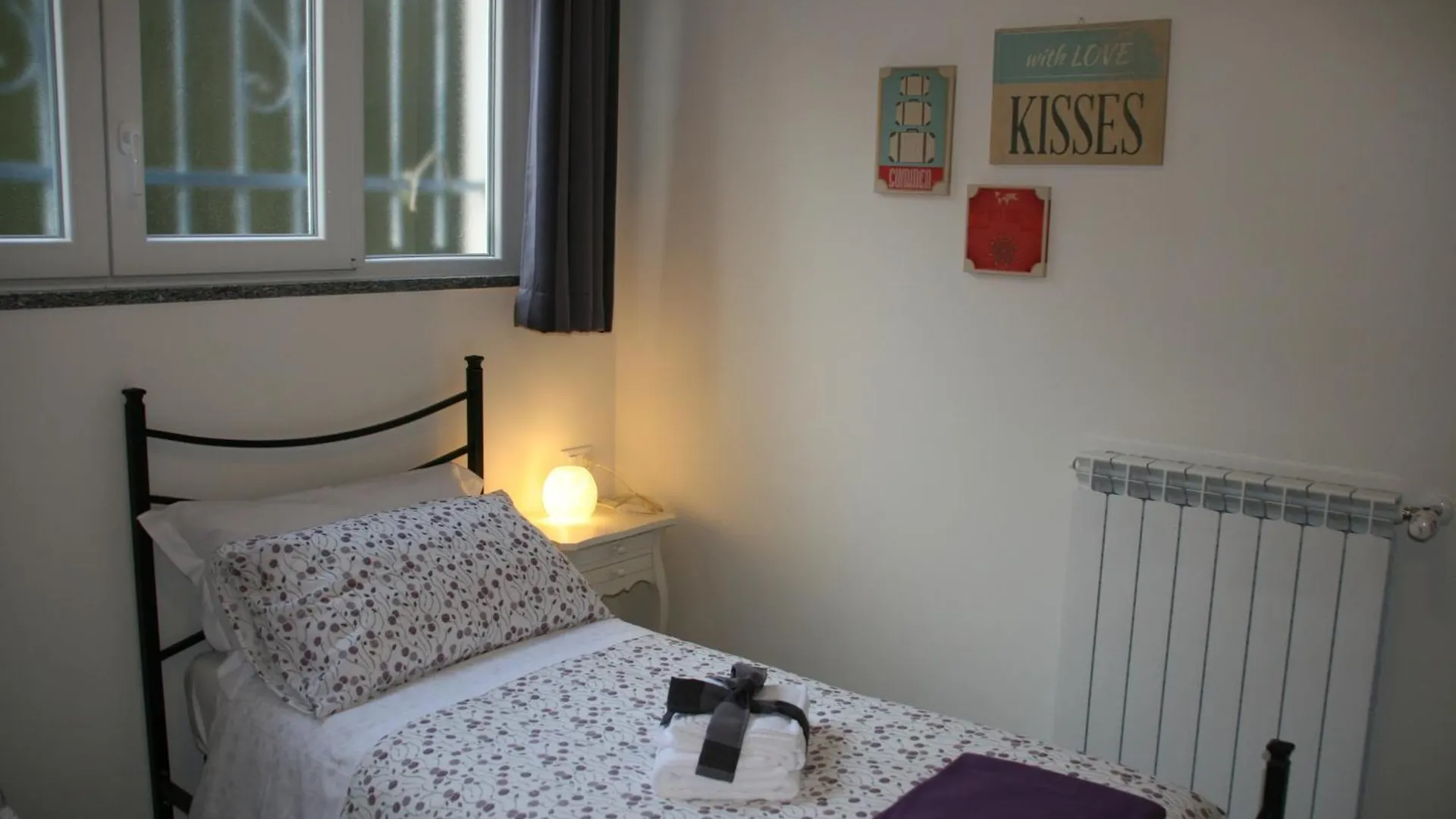 Bed & Breakfast B&B Ai Tre Archi Spotorno Italy